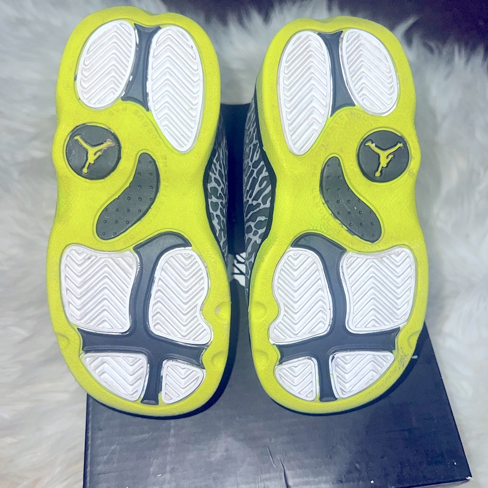 Jordan 6 Rings - Picture 5 of 6